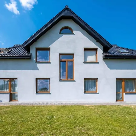 Seaesta Darłowo - Komfortowe Pokoje I Pensjonat *
