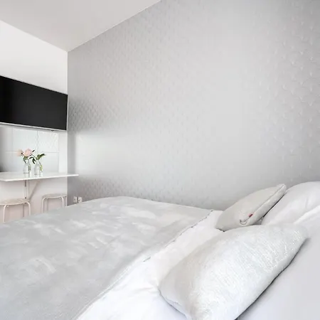 Seaesta - Komfortowe Pokoje I 3*