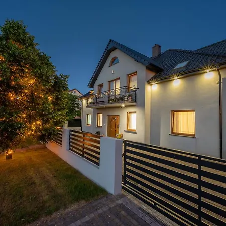 Seaesta - Komfortowe Pokoje I Maison d'hôtes Darłowo